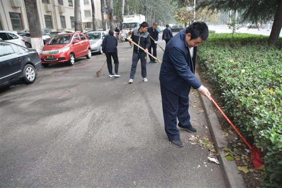 leyu·乐鱼(中国)体育官方网站开展“城市清洁日”活动2